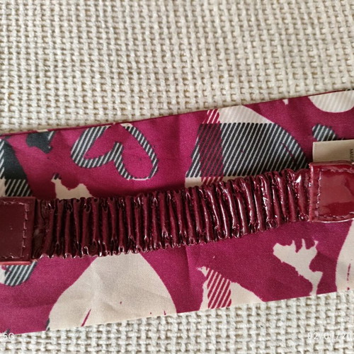 Burberry heart nova check head band like new, multicolor