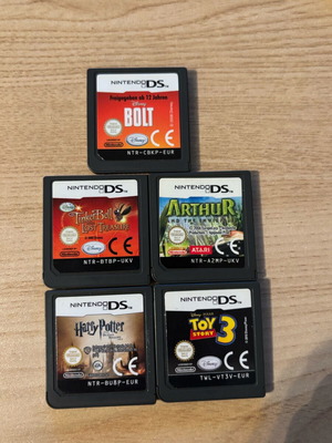 Set of 5 authentic Nintendo DS games like new