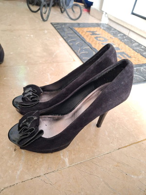 Black women's pumps used, very good condition, size 41