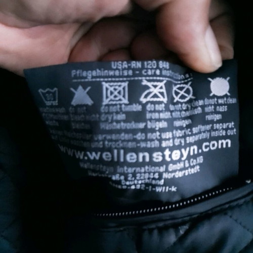 Wellensteyn women's jacket size L like new, black