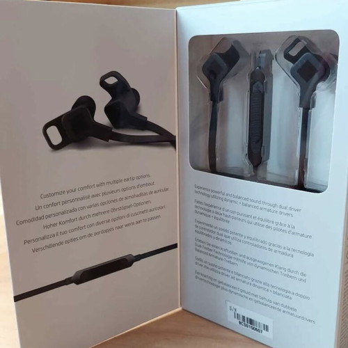HP OMEN DYAD Gaming Wired Headphones new with 3.5mm Jack