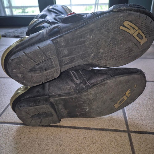 Sidi Vertigo motorcycle boots used, sport track model, size 43