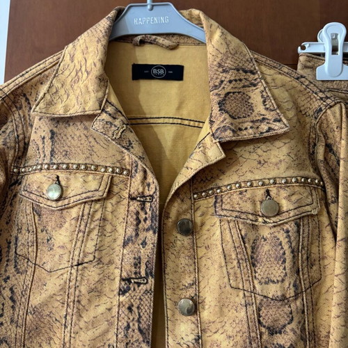BSB Snake Print Jacket and Pants Set like new, yellow