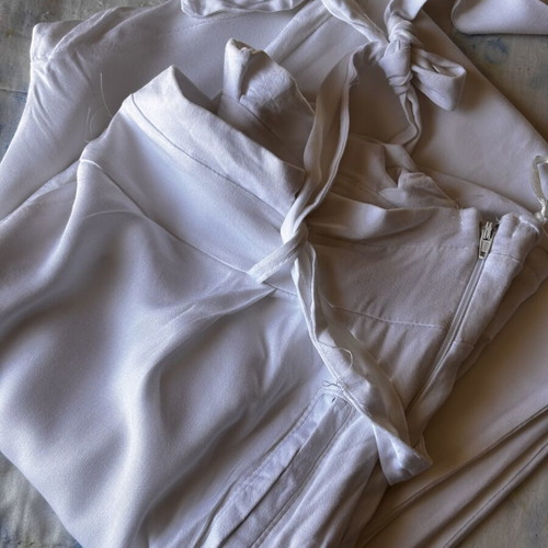 Bellissima women's pants used, white, size medium, salvari style