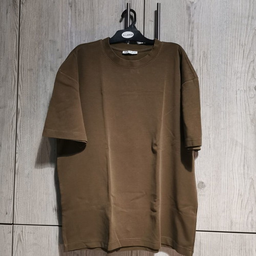 Zara T-shirt size L khaki like new