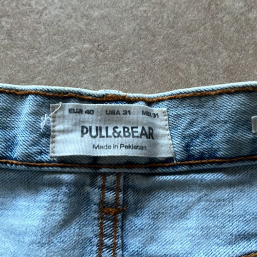 Pull & Bear men's denim shorts like new, size eur40, blue