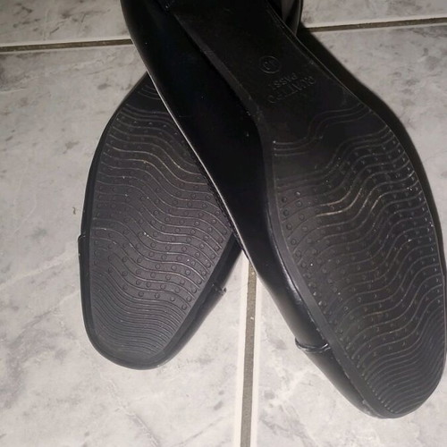 Quattro Passi women's anatomical pumps like new, size 40, black