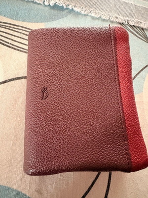 Carpisa wallet like new, burgundy with 6 card slots and coin zipper