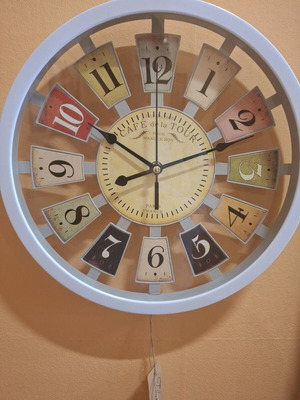Wall clock analog new, 30 cm diameter