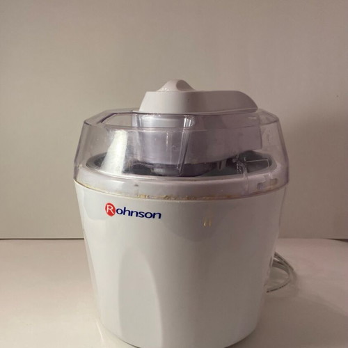 Rohnson ice cream maker 1.45 lt like new