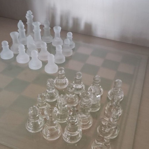 Glass chessboard large 35x35, like new