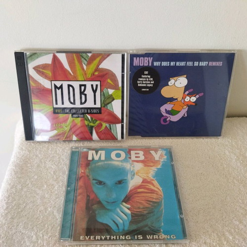 Moby pack of 4 CDs like new, electronic music