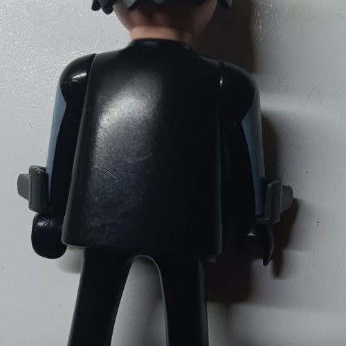 Playmobil 2 agents used
