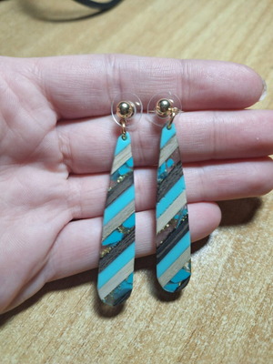 Turquoise earrings new with turquoise, brown and gold details