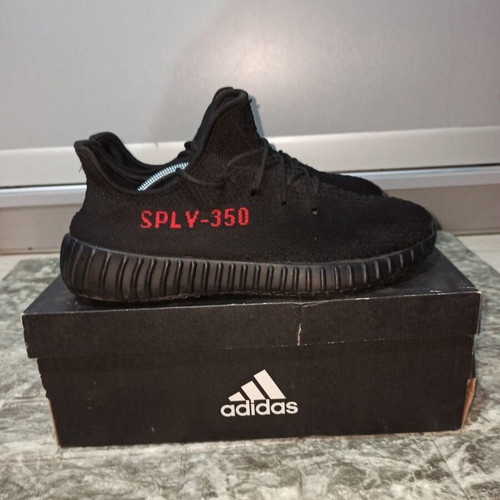 Adidas Yeezy Bred sneakers size 43 like new, black