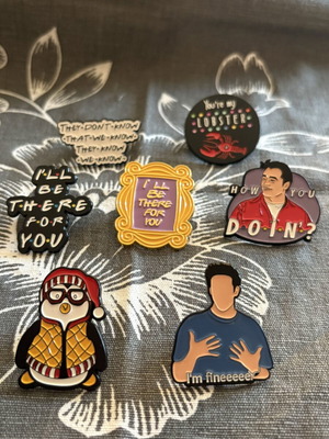Friends enamel pin set of 7 new, colorful and silver
