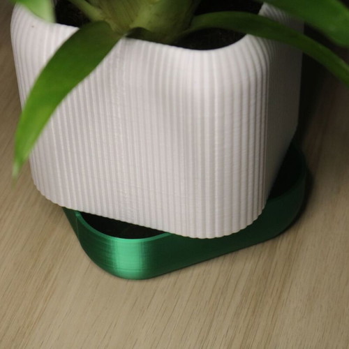 Minimal 3D Printed Self-Watering Planter new