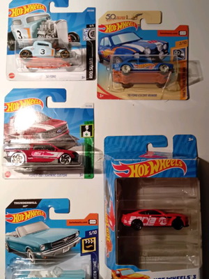 Hot Wheels Ford πακέτο παιχνιδιών σαν καινούργιο