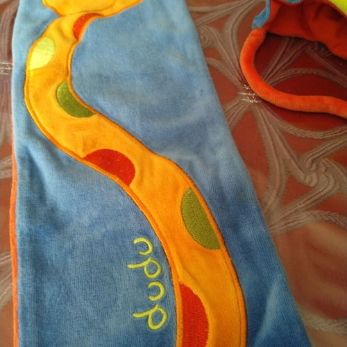 Dudu baby hat and scarf like new, blue yellow orange