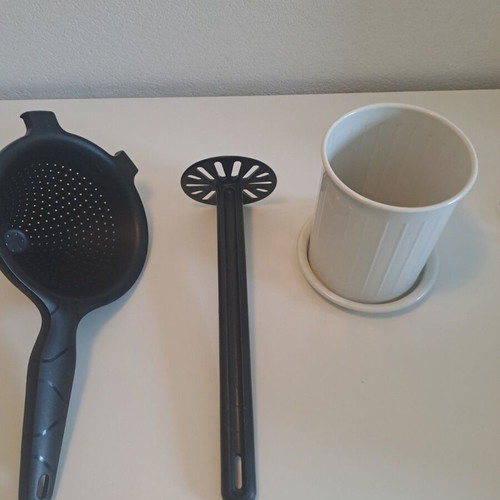 Tupperware colander and potato masher for puree, berries and fruits, gift Ikea holder