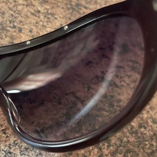 DKNY sunglasses!!