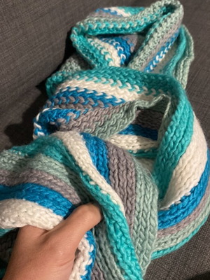 Striped scarf like new