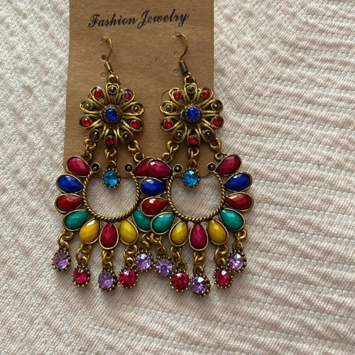 Women's earrings new