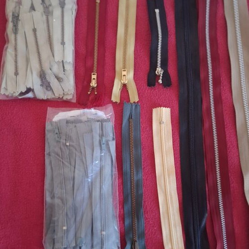 Zippers new, various colors and sizes 10-70 cm