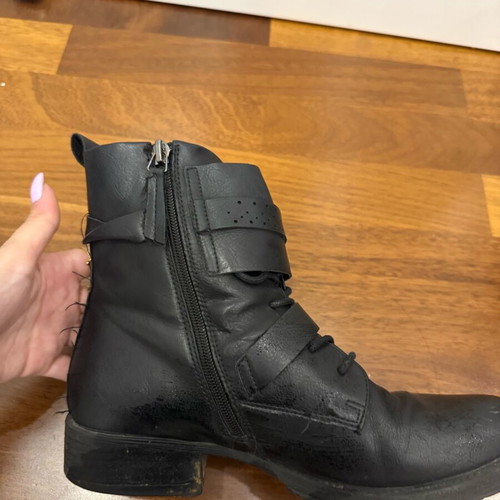 Bata boots used, black size 39 with laces and zipper