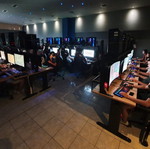 Internet Café «Ο Ναός του Gaming» στη Νέα Φιλαδέλφεια με 42 υπολογιστές