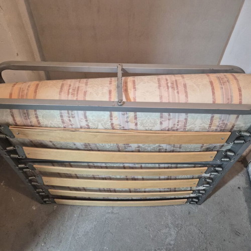 Divani with mattress, unused
