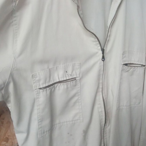 Beekeeping overall used with shoulder tear, easy to repair