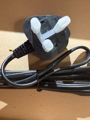 England plug with cable new