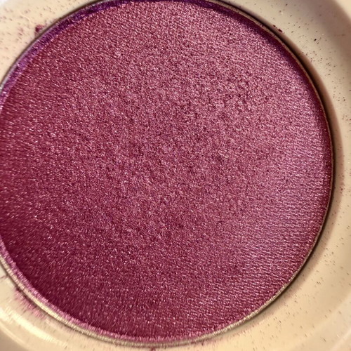 Silky Shadow Pearl eyeshadow by Seventeen new