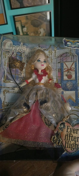 ever after high κούκλες