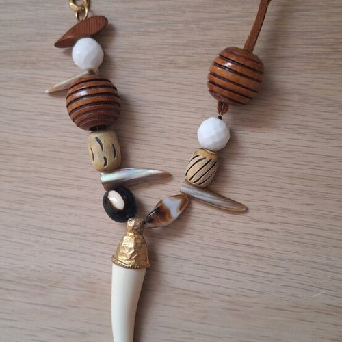 Necklace unique like new