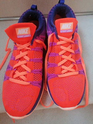 Αθλητικά παπούτσια Nike σαν καινούργια, νούμερο 39, πολύχρωμα