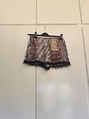 Pink Woman Boho Patterned Shorts Size M with Tassel Trim