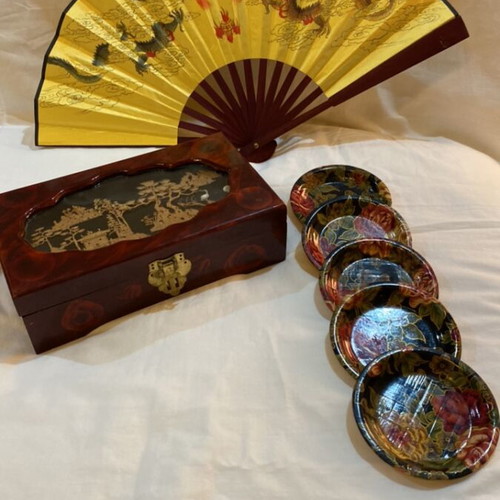 Vintage Asian Art Set with 47cm Fan, Jewelry Box & 5 Bamboo Coasters