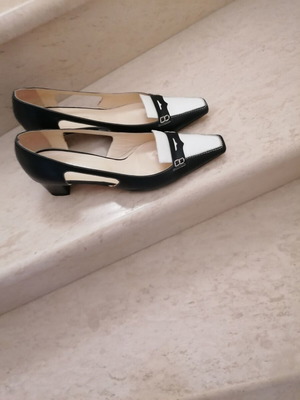 Kalogirou Pumps size 41 like new, blue and white leather