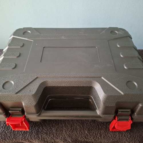 Tool carrying case like new, hard, 35x22x10cm