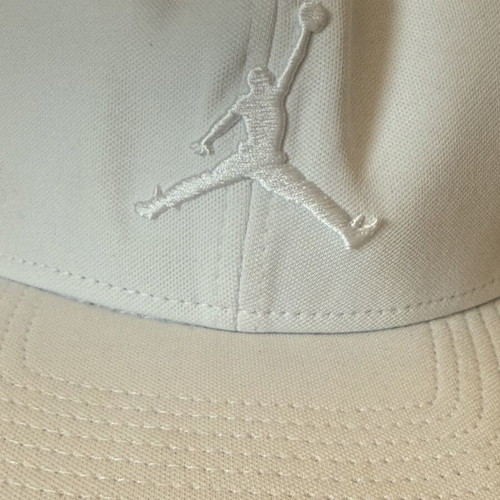 Jordan Jumpman Snapback hat white, like new, one size