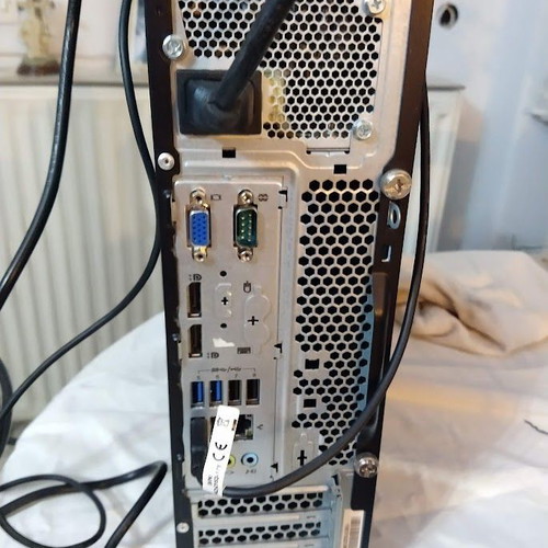 Υπολογιστής Lenovo ThinkCentre M83 σταθερός με πληκτρολόγιο και ποντίκι