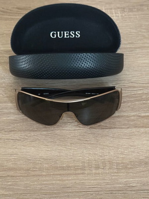 Γυαλιά ηλίου Guess μαύρα σαν καινούργια