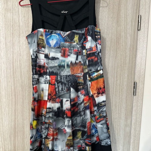 Lusy dress worn a few hours
