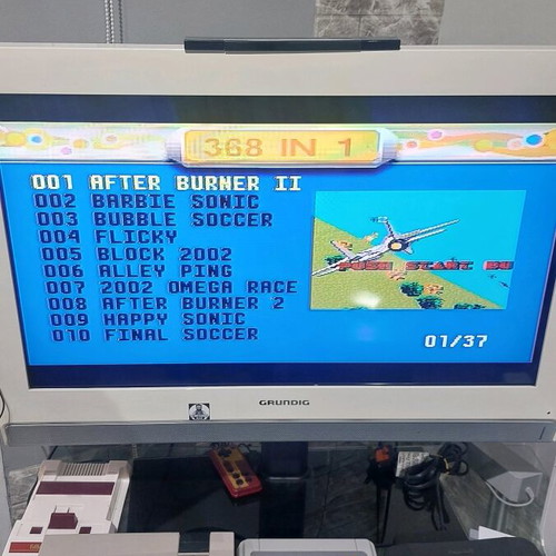Retro 16-bit console like new with 2 controllers and Contra game