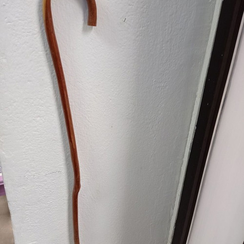 Vintage wooden walking cane used 90cm