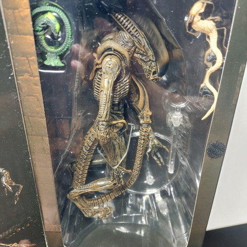 ALIEN DOG XENOMORPH