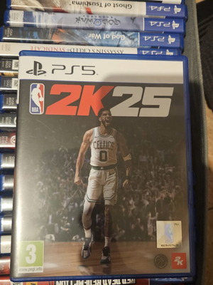 NBA 2K25 PlayStation 5 game like new, sports