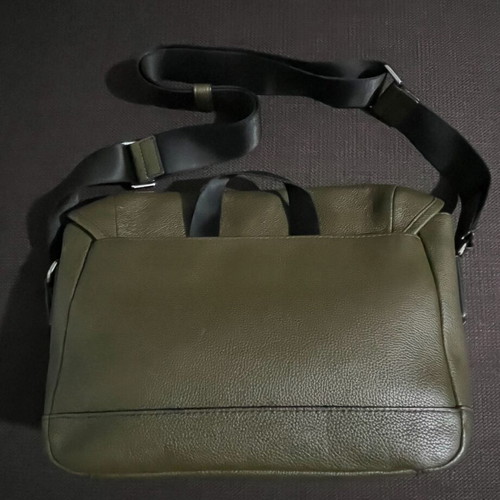 Michael Kors Cooper Crossbody Leather Bag like new, olive green